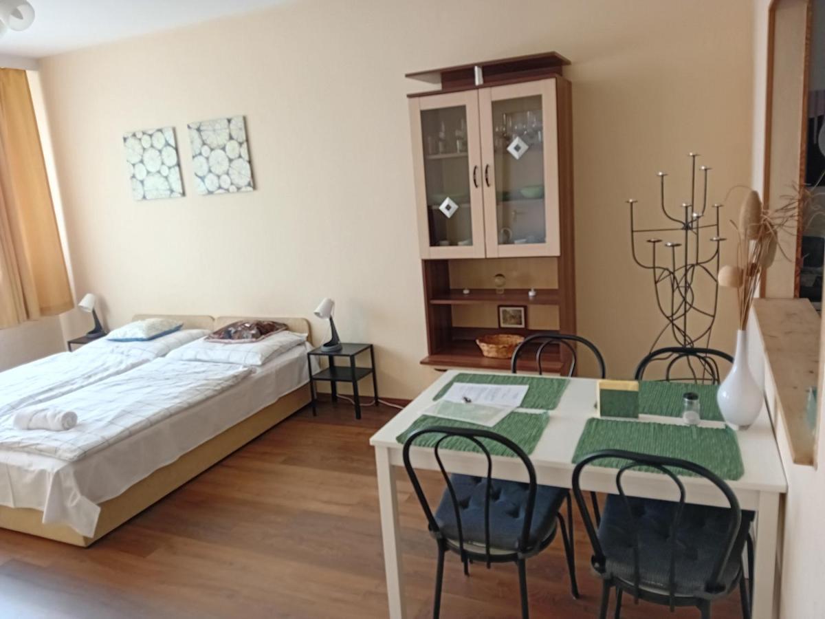 Green Belt Apartmann Budapest Exteriör bild
